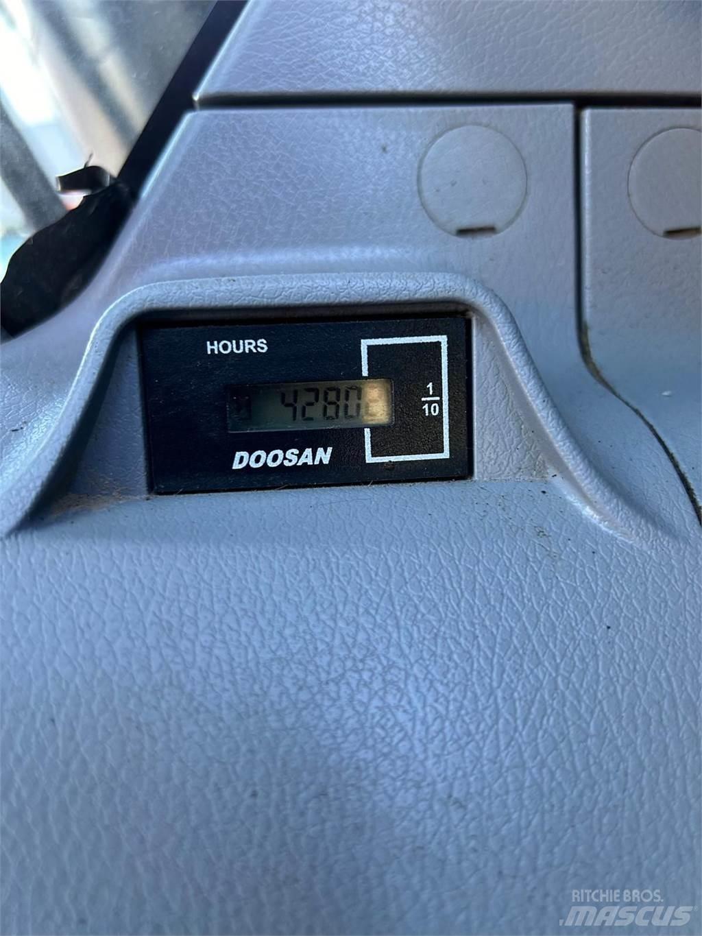 Doosan DX340LC-5 Telakaivukoneet