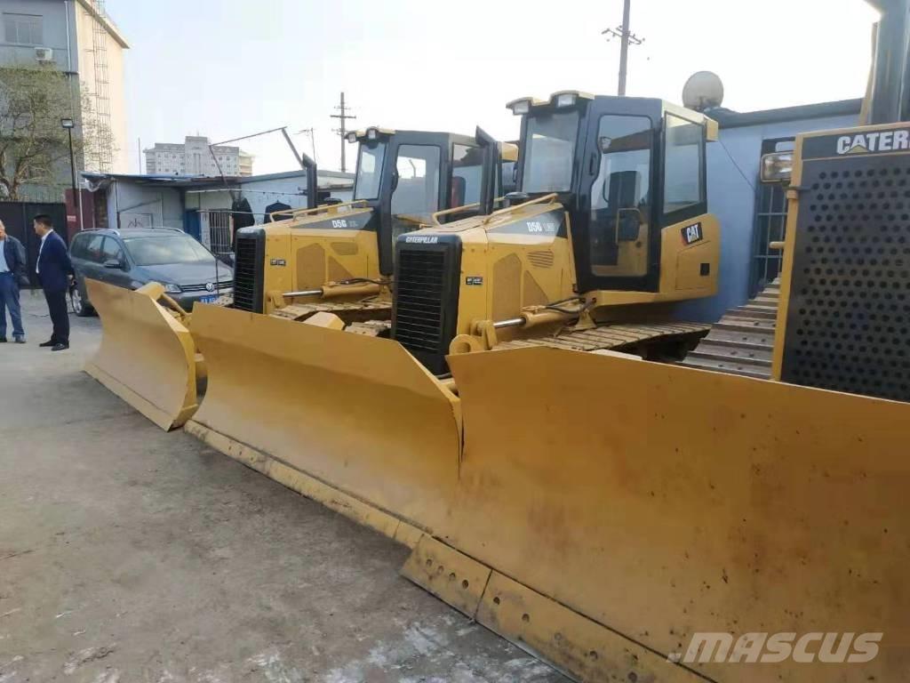 CAT D5M Telaketjupuskutraktorit