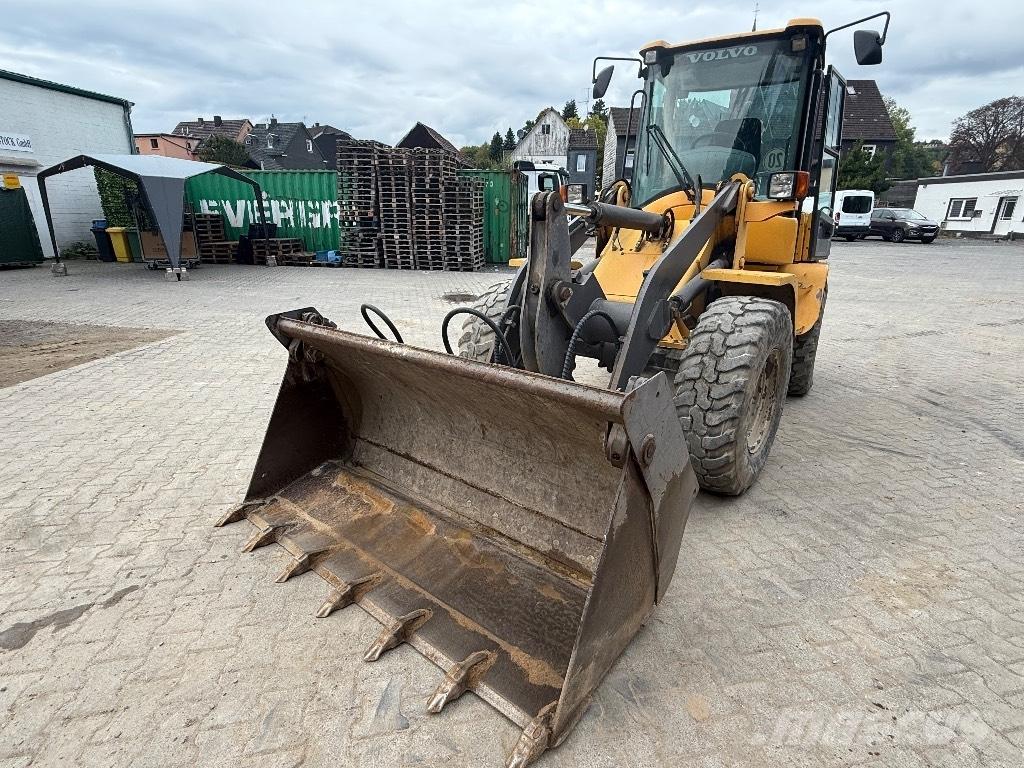 Volvo L 30 B Pro Pyöräkuormaajat
