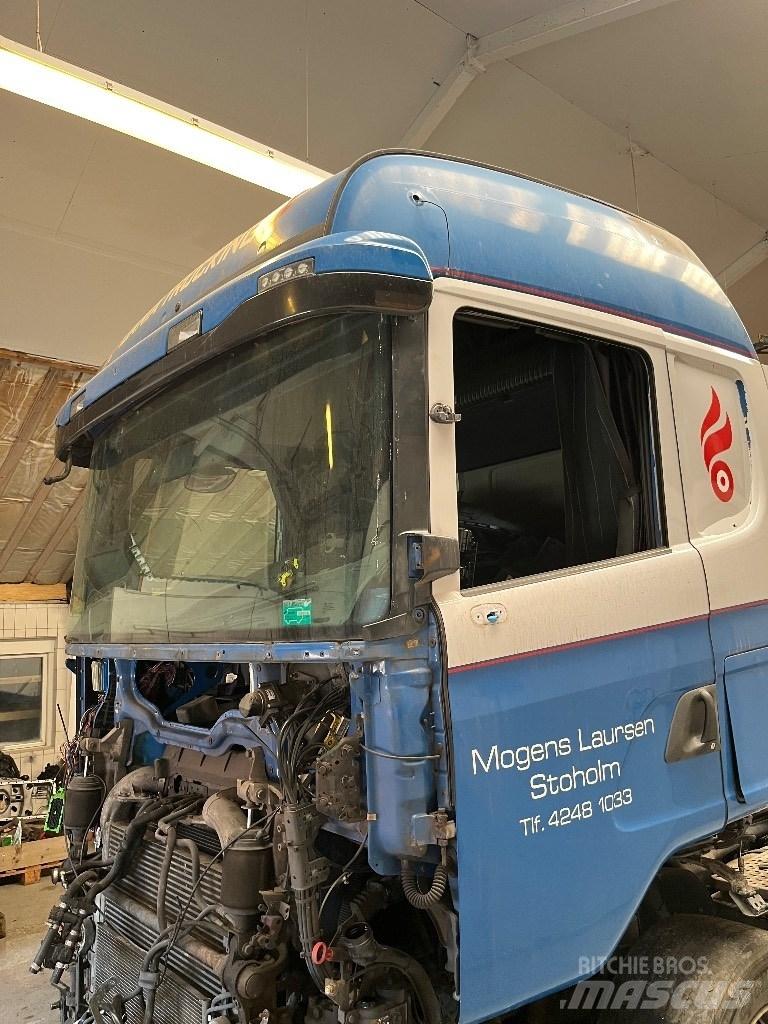 Scania CG19H Ohjaamot ja sisustat