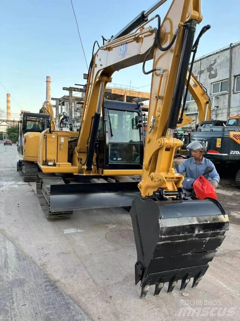 CAT 307 Minikaivukoneet < 7t