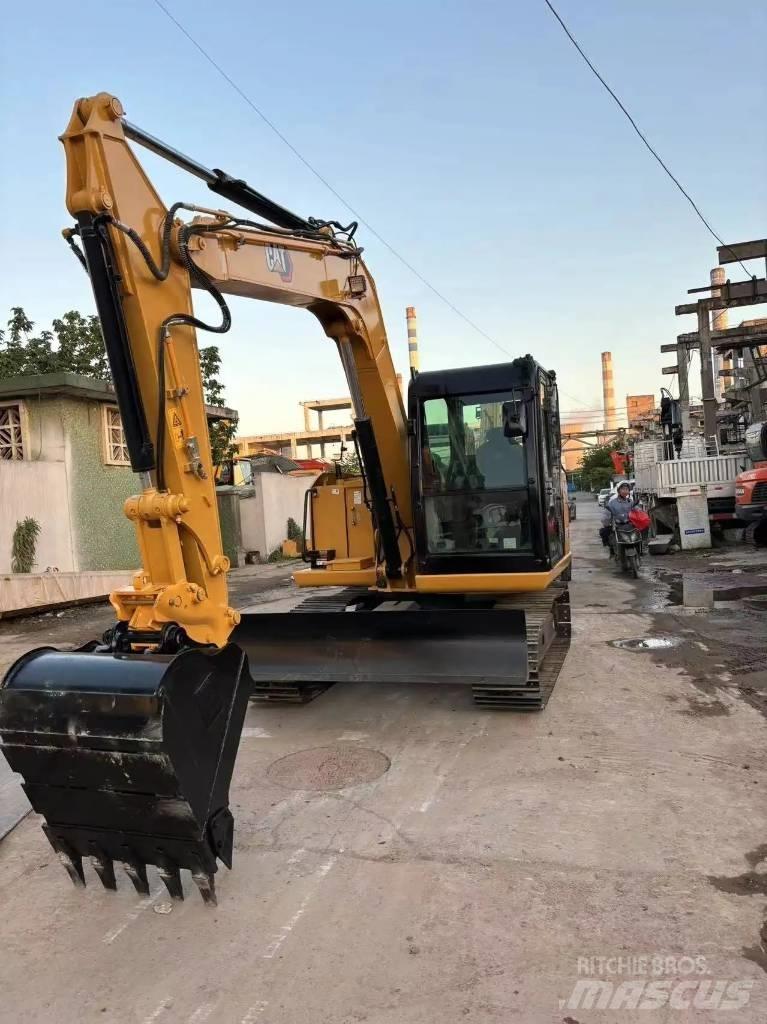 CAT 307 Minikaivukoneet < 7t