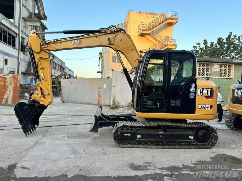 CAT 307 Minikaivukoneet < 7t