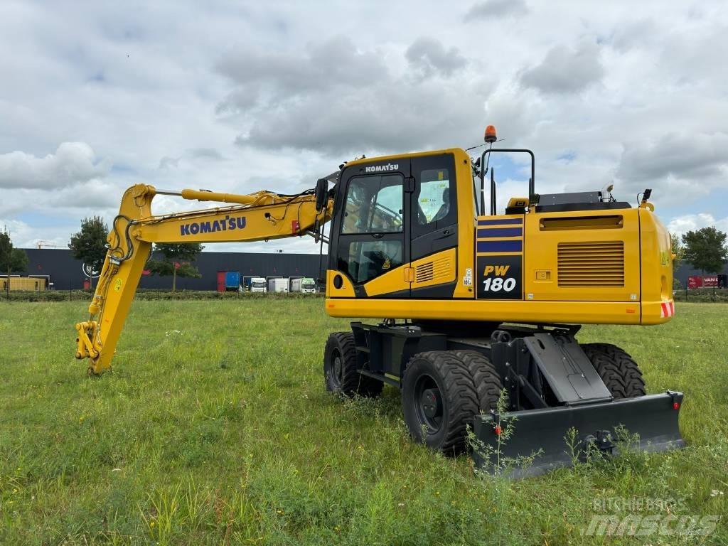 Komatsu PW180-11E0 Pyöräkaivukoneet