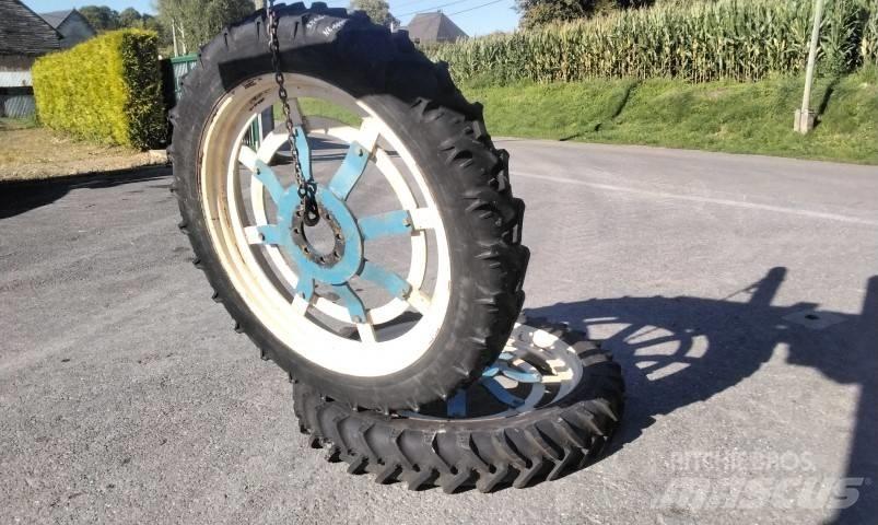 BKT 9.5R44 Renkaat ja vanteet