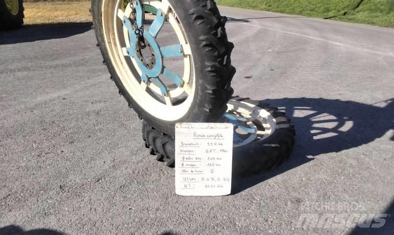 BKT 9.5R44 Renkaat ja vanteet