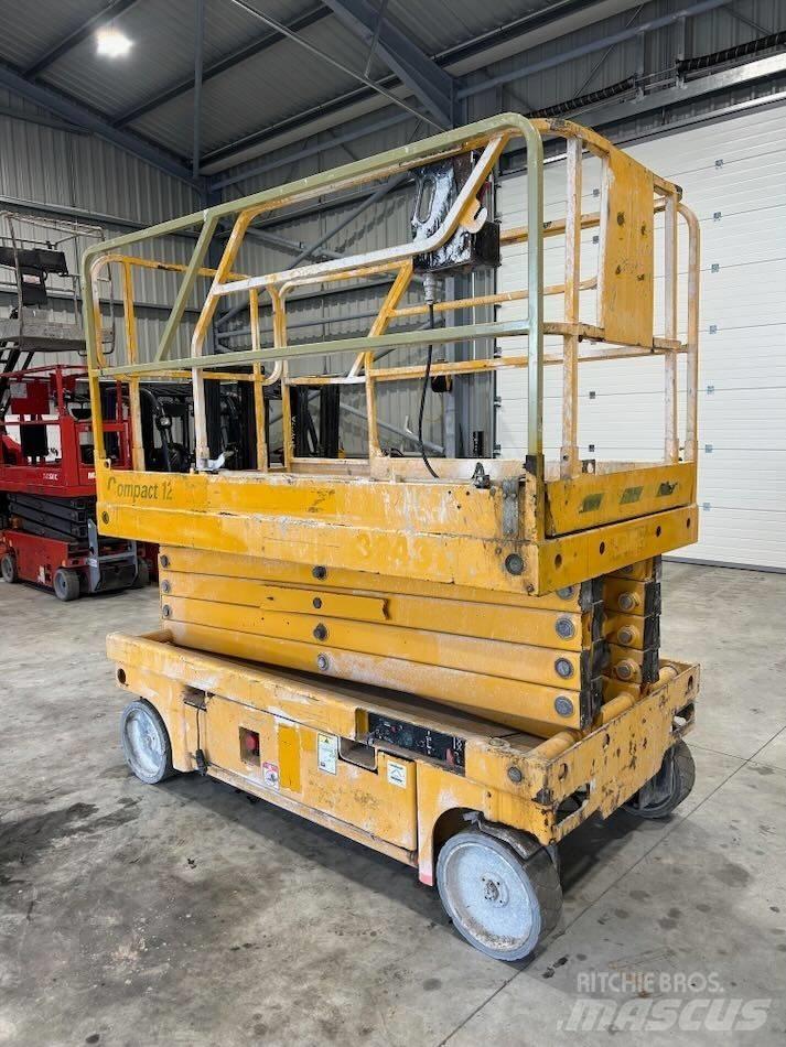 Haulotte Compact 12 Saksilavat
