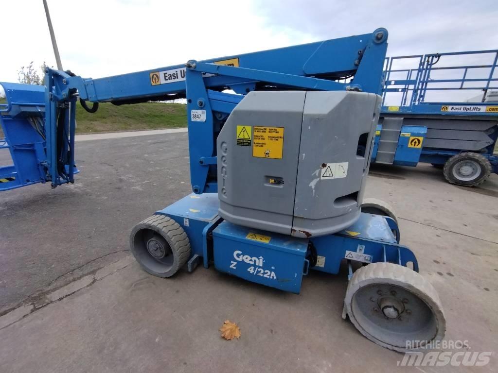 Genie Z34/22N Kuukulkijat