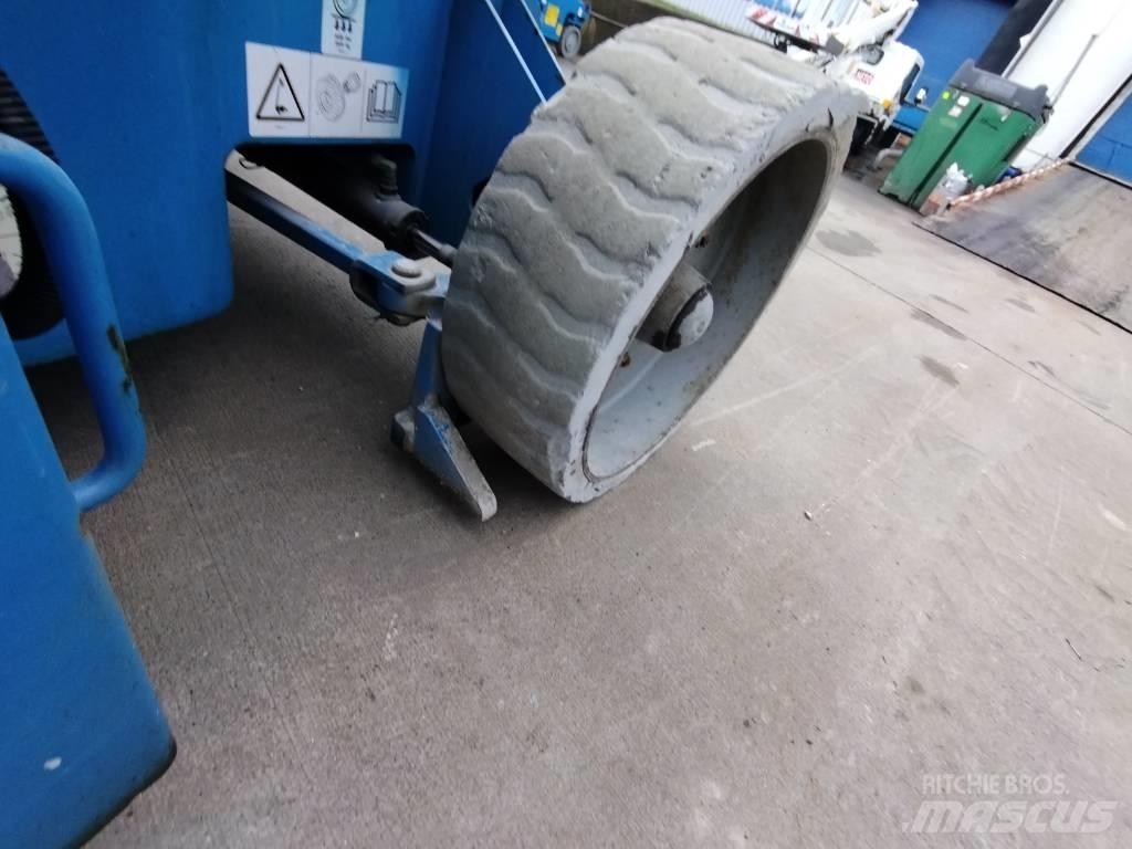 Genie Z34/22N Kuukulkijat