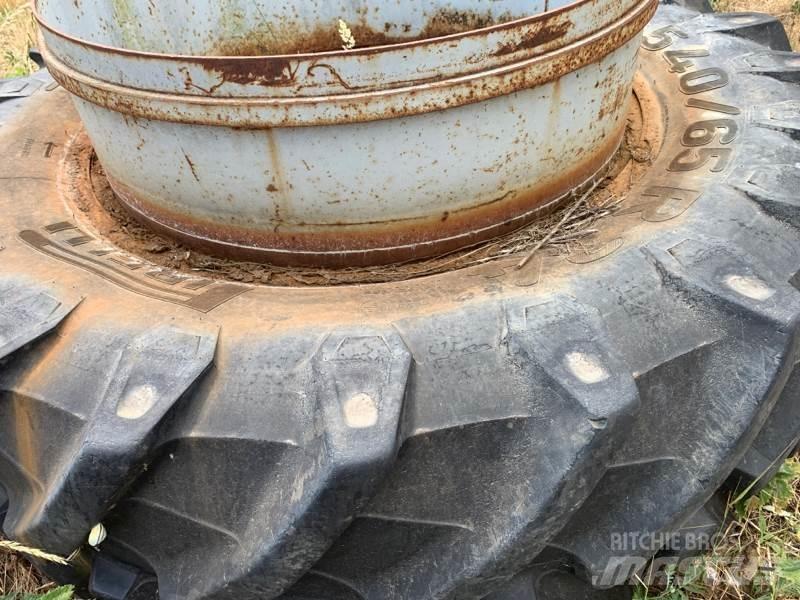 Pirelli 540/65R34 Muut maatalouskoneet