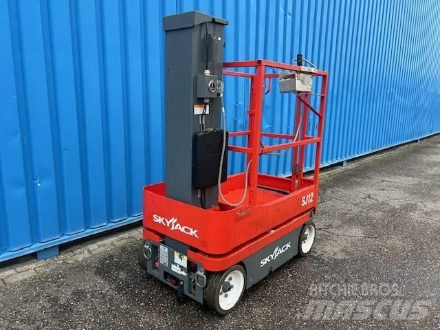 SkyJack SJ 12 Saksilavat