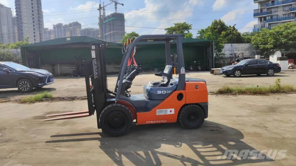 Toyota FD30 Dieseltrukit