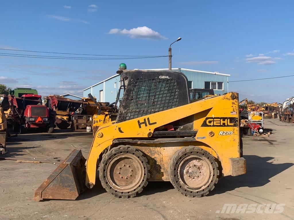 Gehl R 220 Liukuohjatut kuormaajat