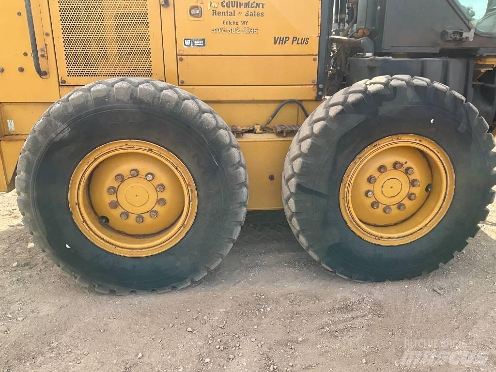 CAT 140 M AWD Tiehöylät