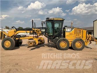 CAT 140 M AWD Tiehöylät