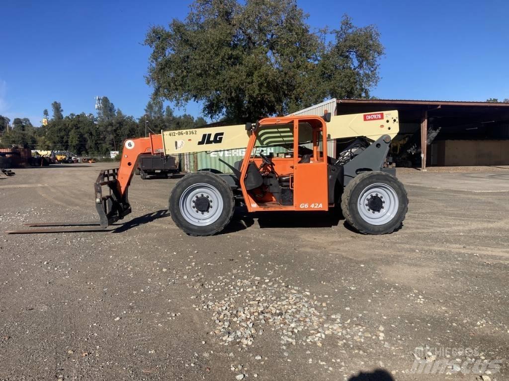 JLG G 6-42 A Kurottajat
