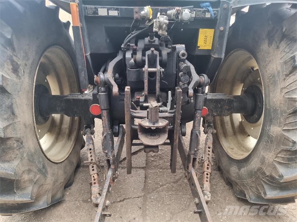 Valtra Valmet 900 Traktorit