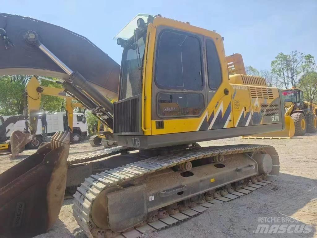 Volvo EC 210 Telakaivukoneet
