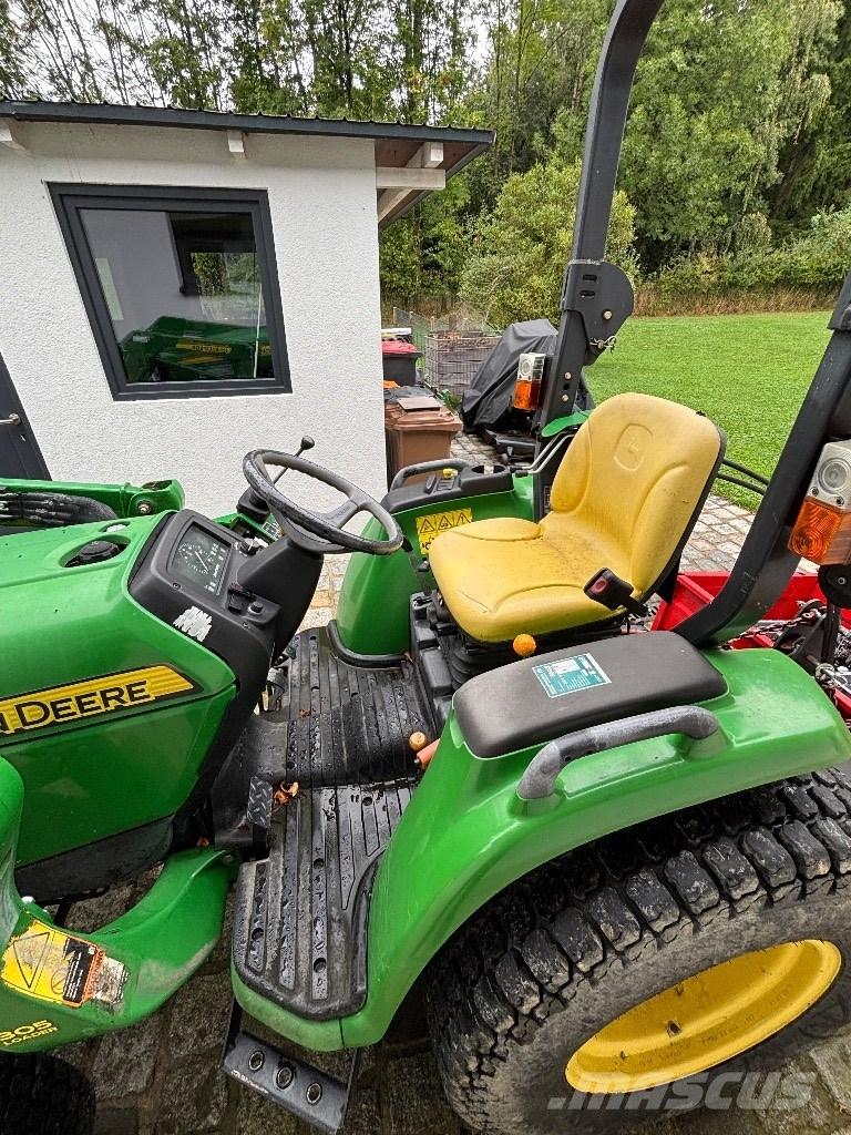 John Deere 3036 E Taajamatraktorit