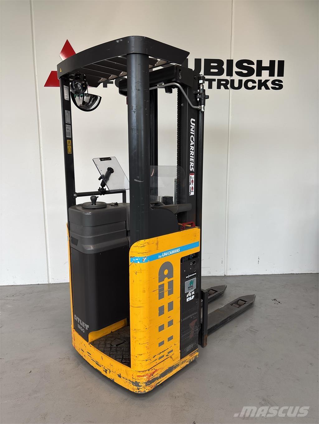 Atlet A160 Ajettavat pinoamisvaunut