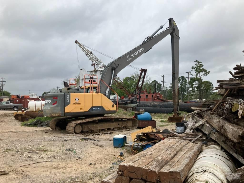 Volvo EC250E LR Telakaivukoneet