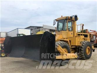 CAT 824 C Pyöräpuskutraktori
