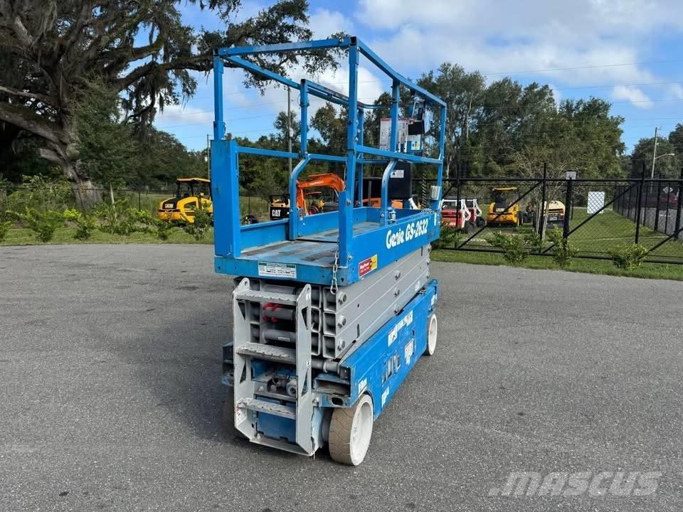 Genie GS 2632 Saksilavat