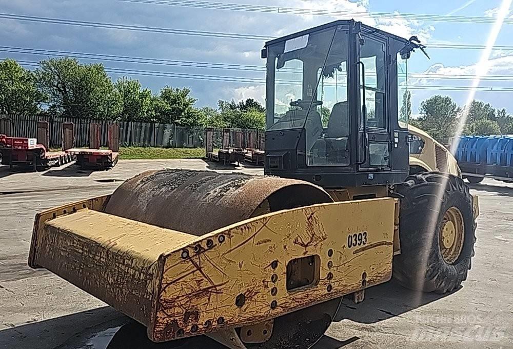 CAT CS 76 Yksivalssijyrät