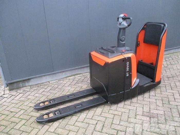 BT LPE 200 Lavansiirtotrukit ajotasolla
