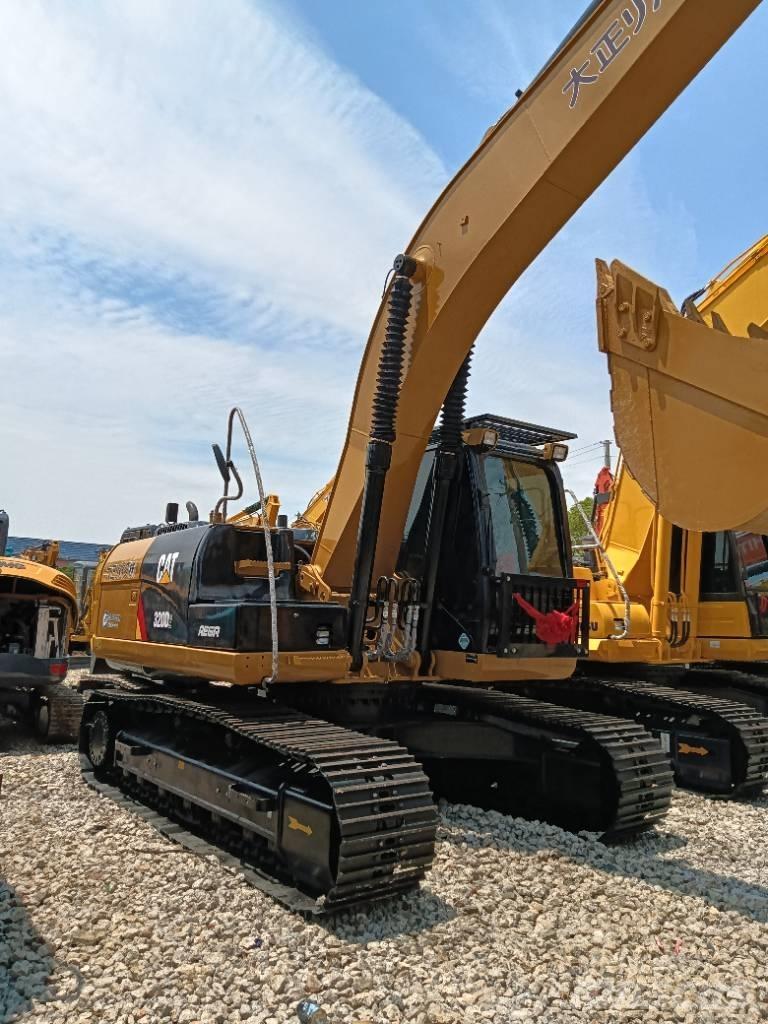 CAT 320D2 Midikaivukoneet 7t - 12t