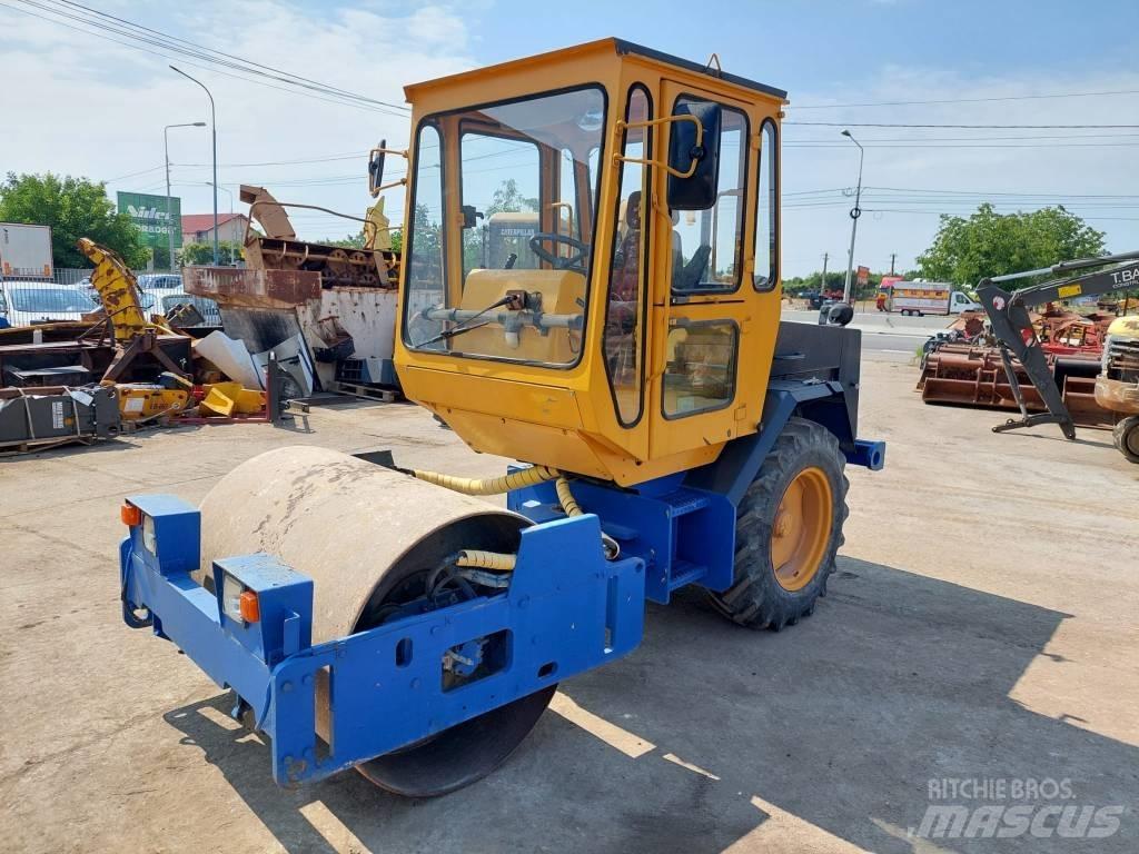 Hamm 2210SD Yksivalssijyrät