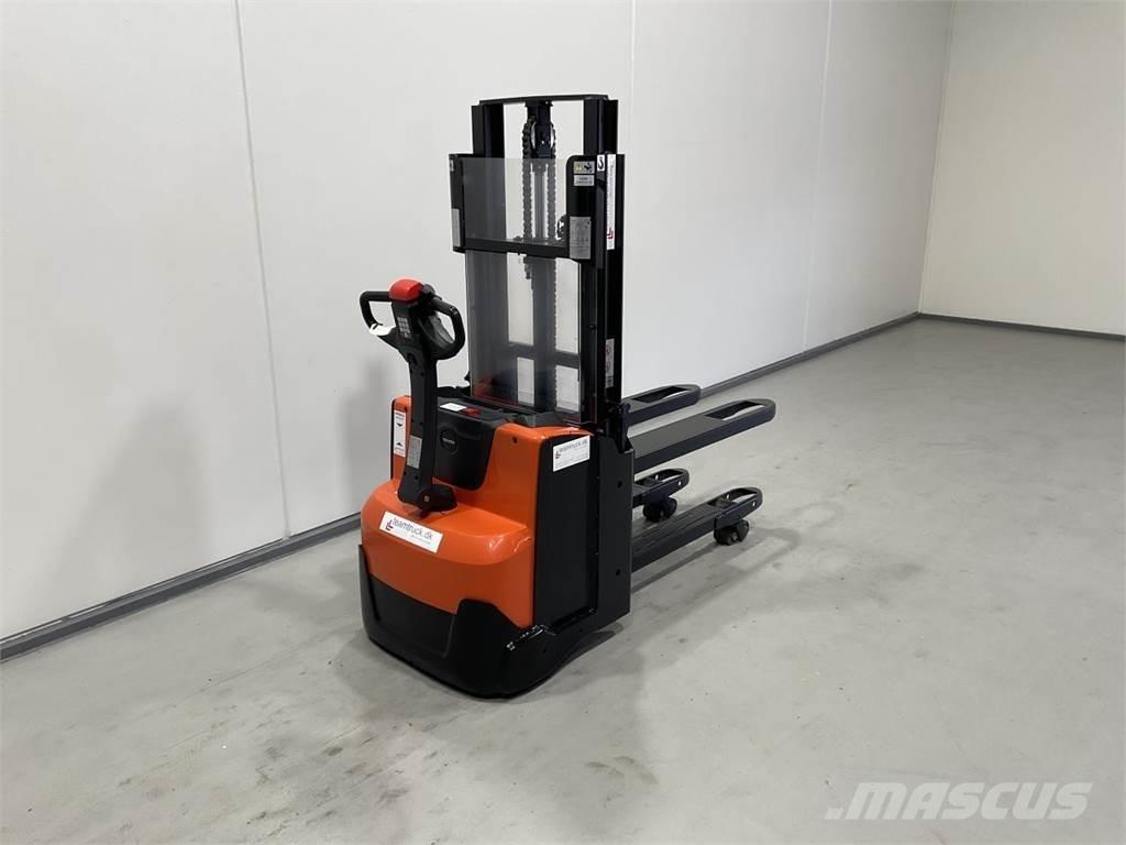 Toyota SWE200D Ajettavat pinoamisvaunut