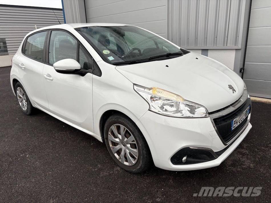 Peugeot 208 Henkilöautot