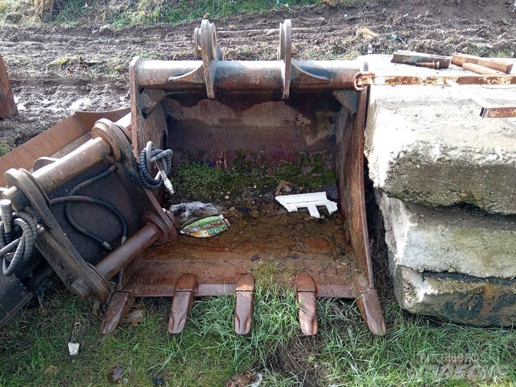 JCB JS 180 LC Kaivurikuormaajat