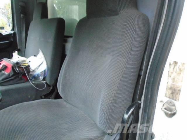 Hino 358 Pakettiautot