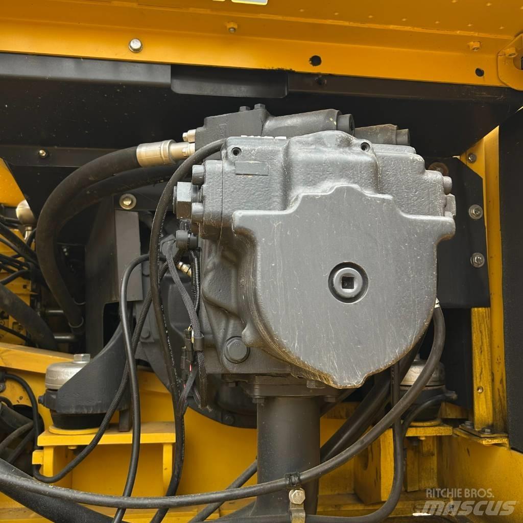 Komatsu 400-7 Telakaivukoneet