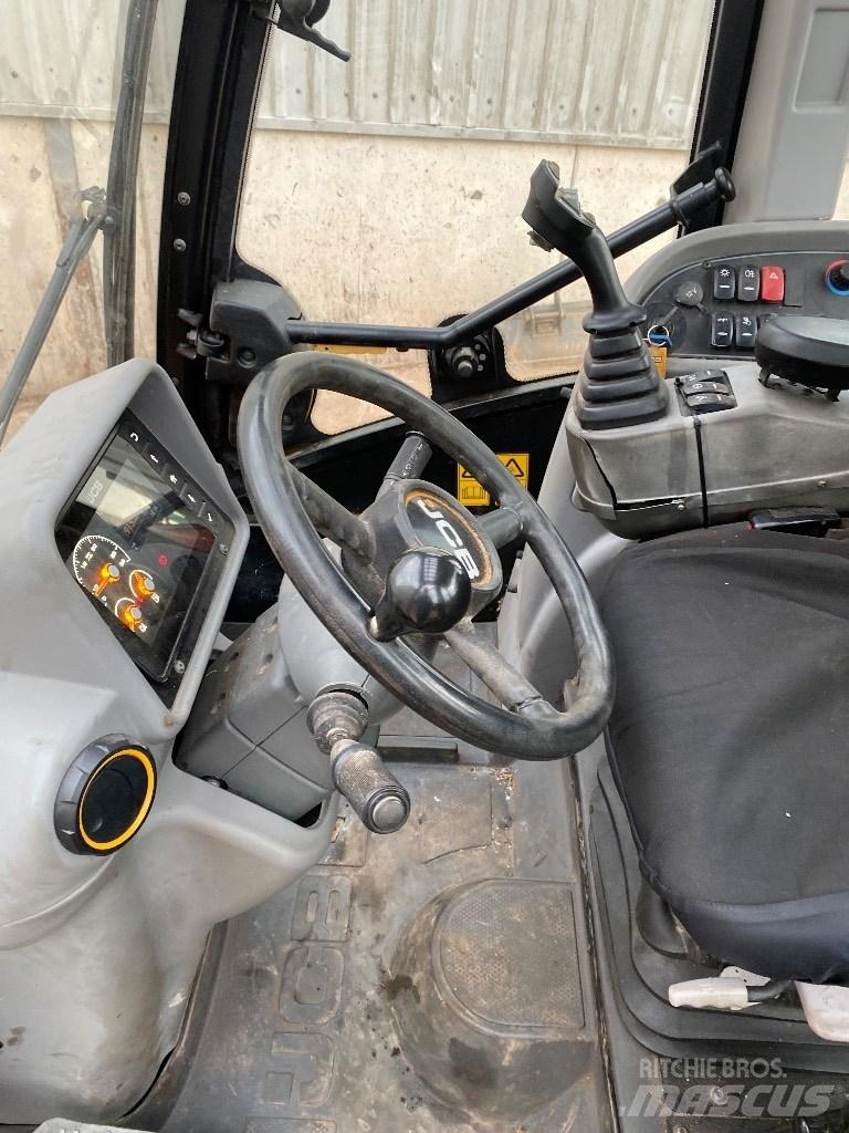 JCB TM 320 S Maatalouskurottajat