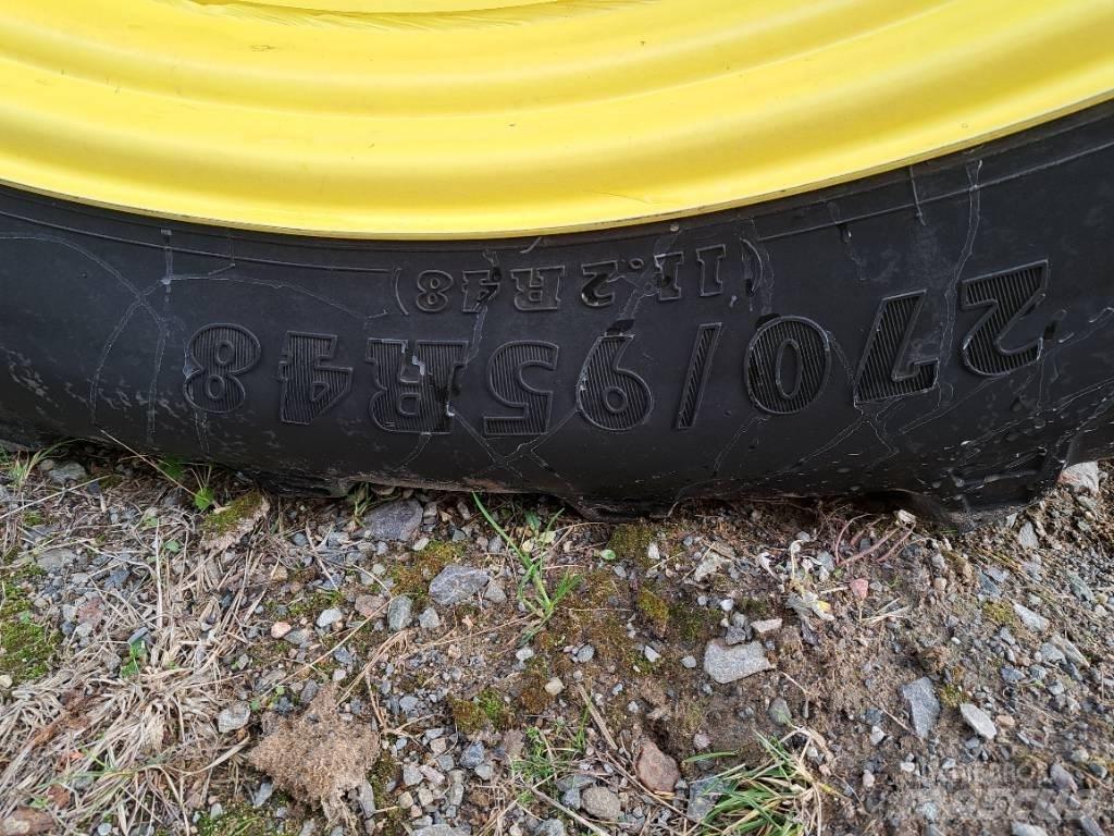 John Deere 740 i Hinattavat ruiskut