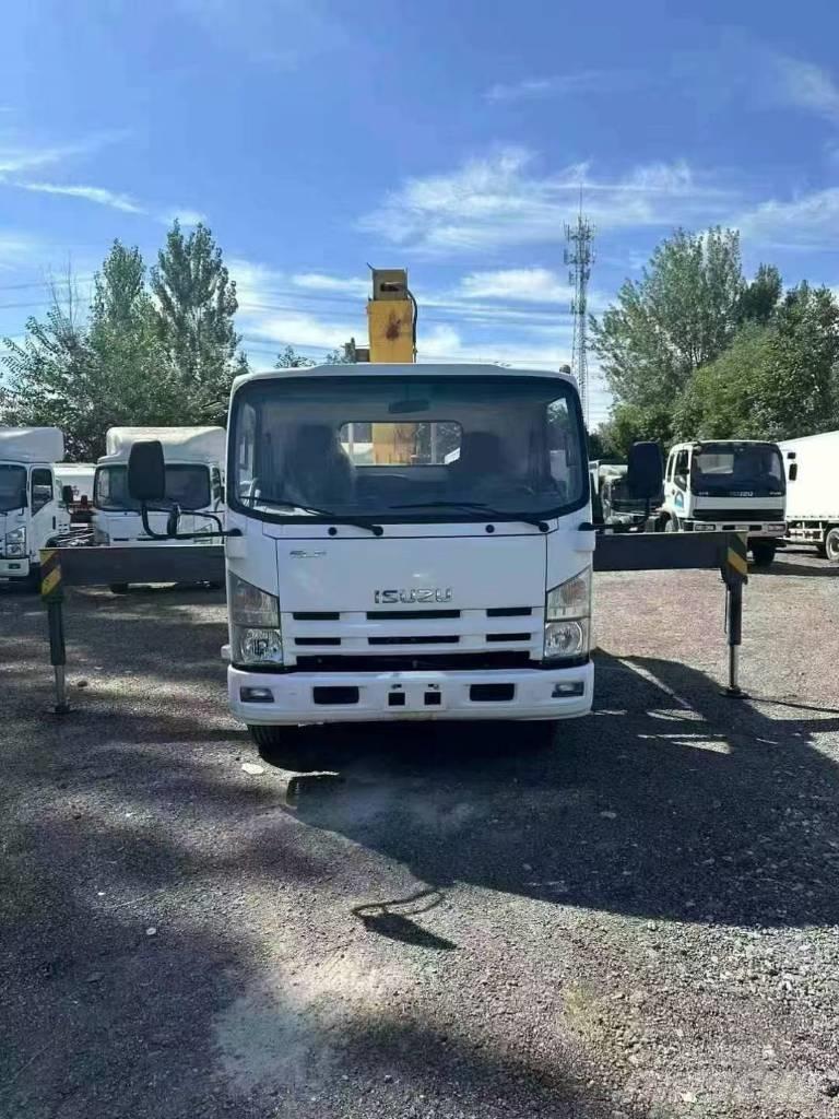 Isuzu ELF 700 Nosturiautot