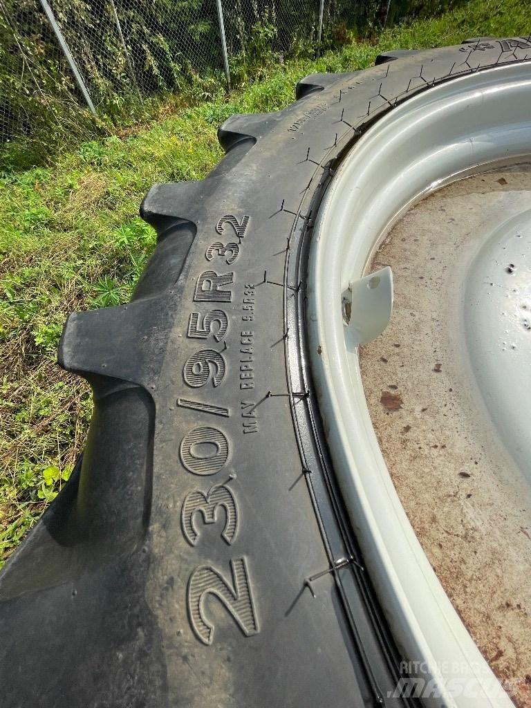 Alliance 270/95R44 Renkaat ja vanteet