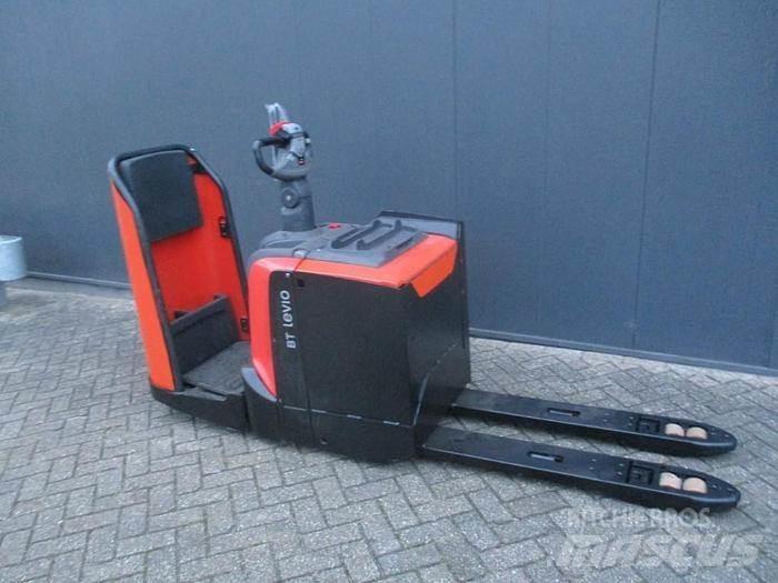 Toyota LPE 250 Lavansiirtotrukit ajotasolla
