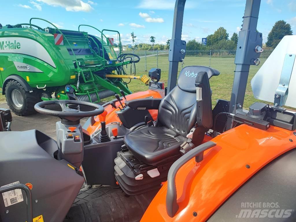 Kubota M4063 ROPS Traktorit