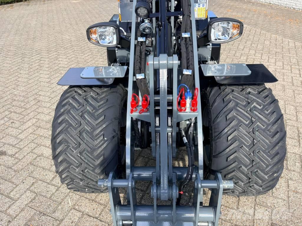 Giant G2500HD Xtra Pienkuormaajat