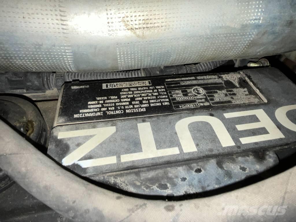 Mecalac 10 MCR Telakaivukoneet