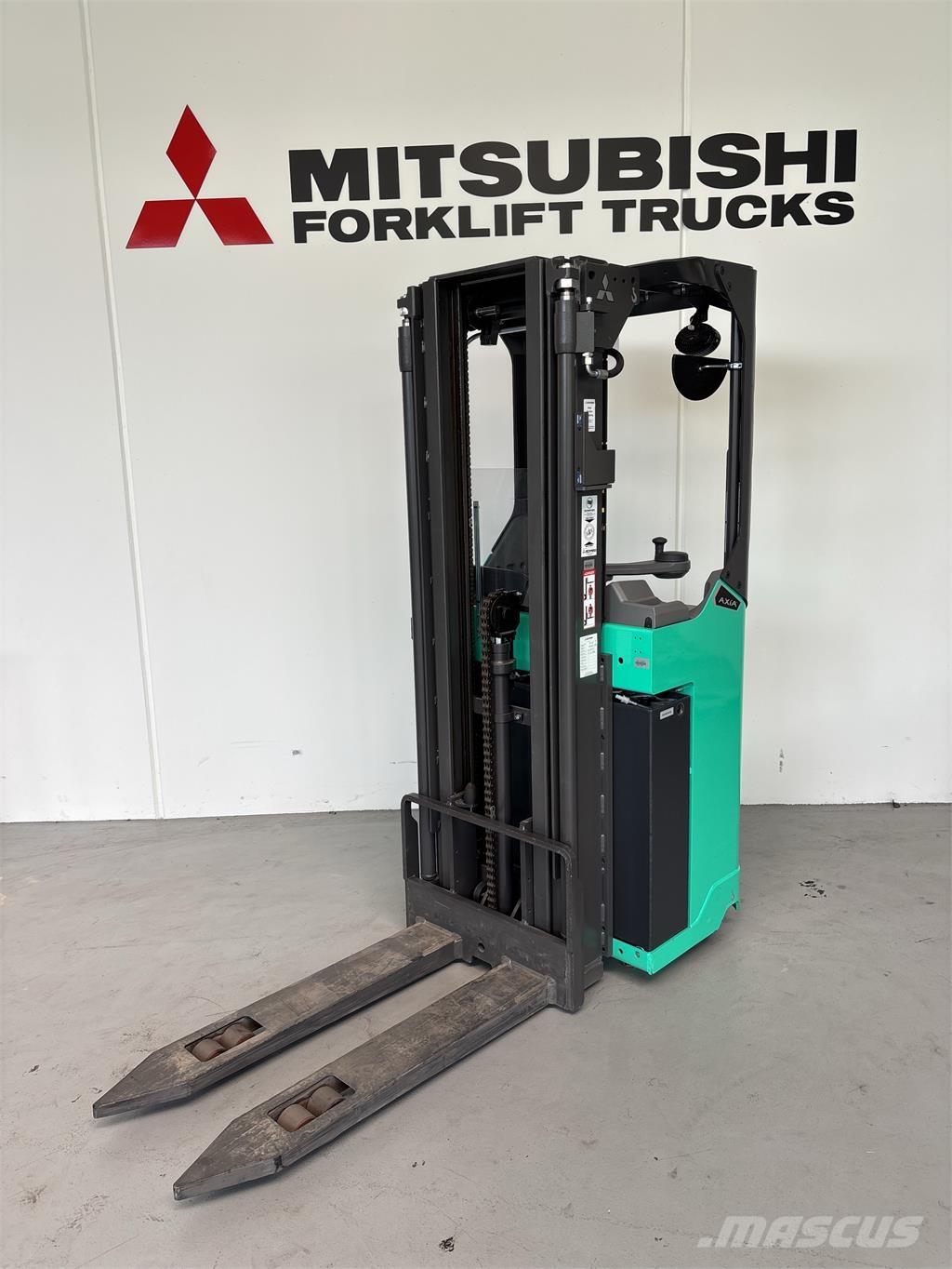 Mitsubishi SBR16N2 Ajettavat pinoamisvaunut