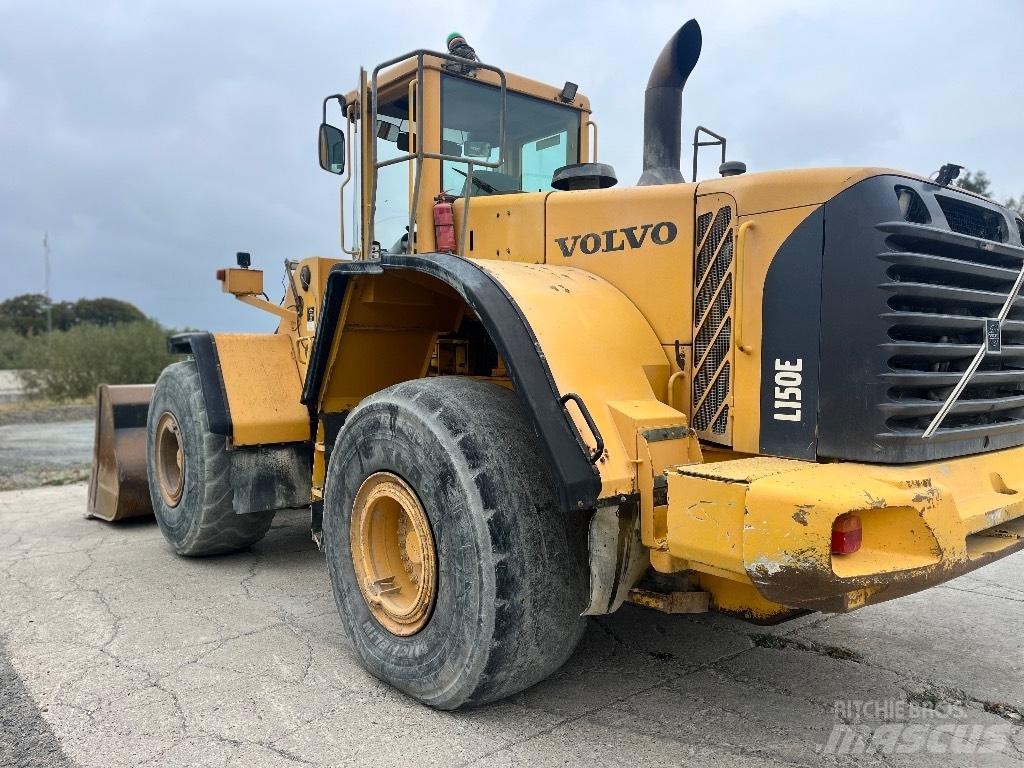 Volvo L 150 E Pyöräkuormaajat