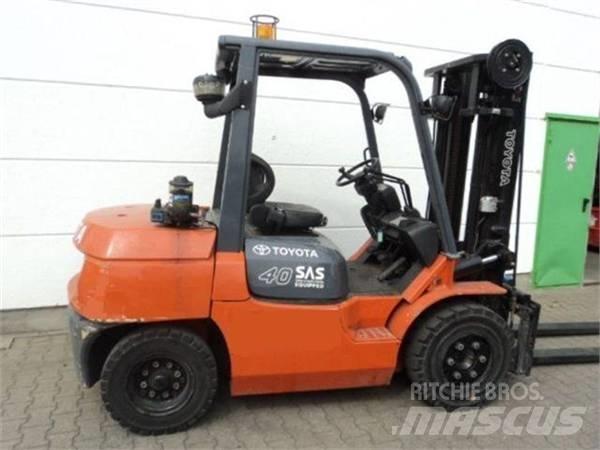 Toyota 02-7FD35 Dieseltrukit
