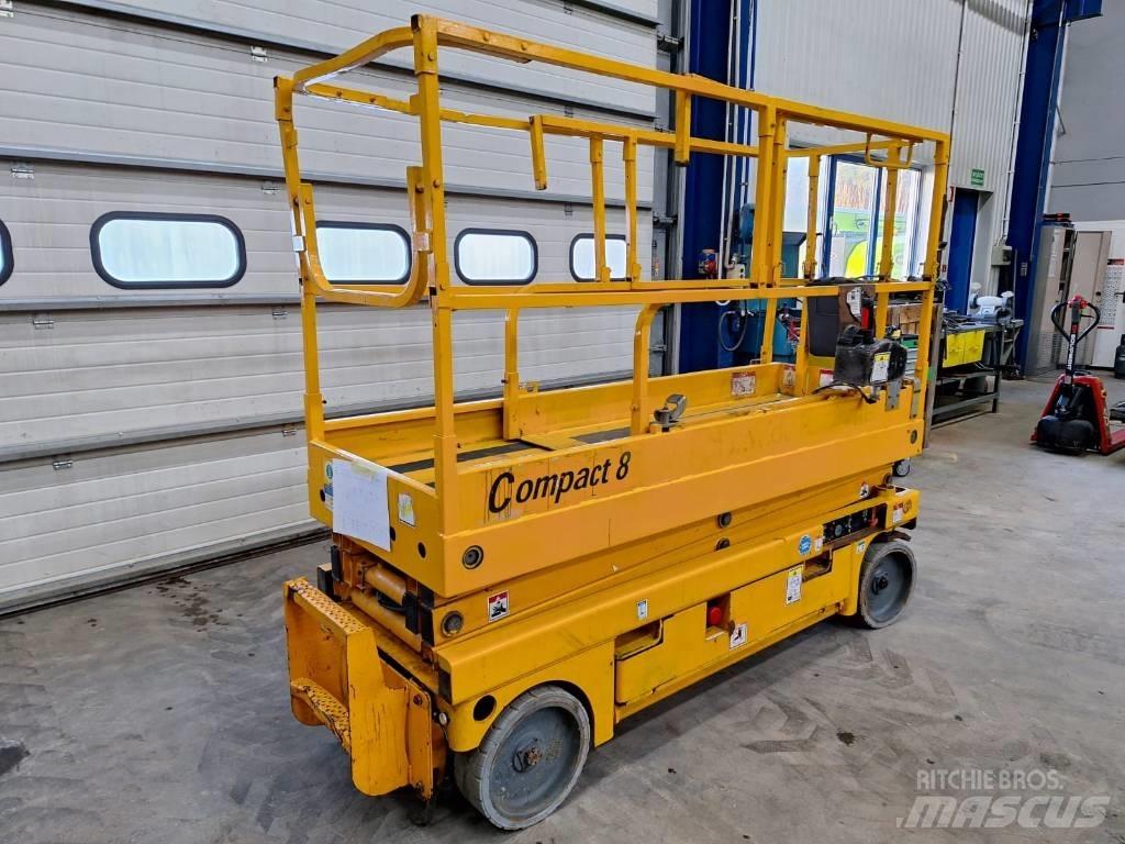 Haulotte Compact 8 Saksilavat