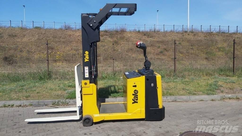 Yale MC10 Työntömastotrukit