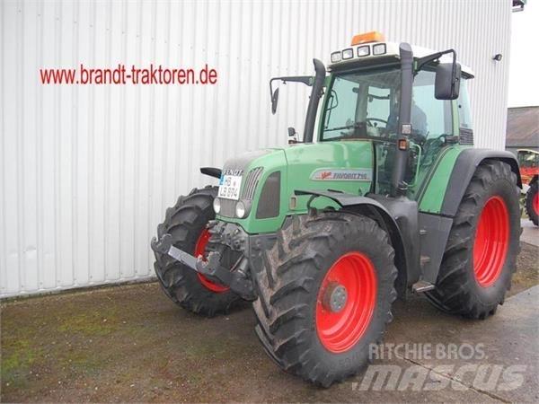 Fendt 716 Vario Traktorit